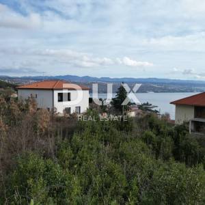 OPATIJA, CENTAR - građevinsko zemljište 3289m2 s pogledom na more za stambenu zgradu-stanove-apartmane/ obiteljsku kuću/ kuću z...