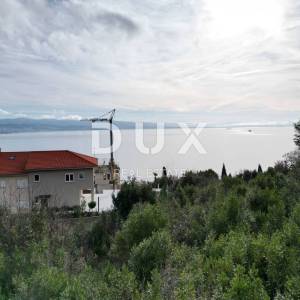 OPATIJA, CENTAR - građevinsko zemljište 3289m2 s pogledom na more za stambenu zgradu-stanove-apartmane/ obiteljsku kuću/ kuću z...