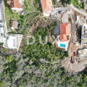 OPATIJA, CENTAR - građevinsko zemljište 3289m2 s pogledom na more za stambenu zgradu-stanove-apartmane/ obiteljsku kuću/ kuću z...