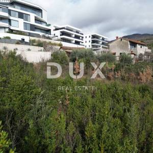 OPATIJA, CENTAR - građevinsko zemljište 3289m2 s pogledom na more za stambenu zgradu-stanove-apartmane/ obiteljsku kuću/ kuću z...