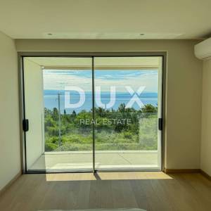 OPATIJA, CENTAR - impozantna vila od 427m2 iznad centra Opatije s rijetko viđenim karakteristikama