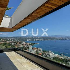 OPATIJA, CENTAR - jedinstveni penthouse s krovnim bazenom iznad centra Opatije, garaža, panoramski pogled
