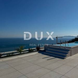 OPATIJA, CENTAR - jedinstveni penthouse s krovnim bazenom iznad centra Opatije, garaža, panoramski pogled