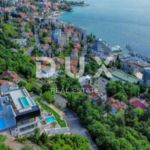OPATIJA, CENTAR - jedinstveni penthouse s krovnim bazenom iznad centra Opatije, garaža, panoramski pogled