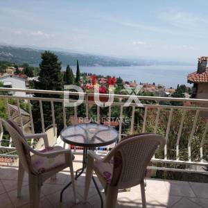 OPATIJA, CENTAR - Komforan stan u blizini centra s prekrasnim pogledom na more
