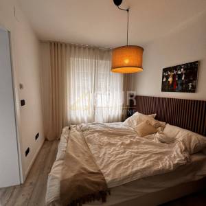 Opatija - centar, kuća s bazenom i pogledom na more