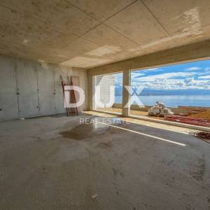 OPATIJA, CENTAR – luksuzan penthouse s panoramskim pogledom na more i garažom, top lokacija
