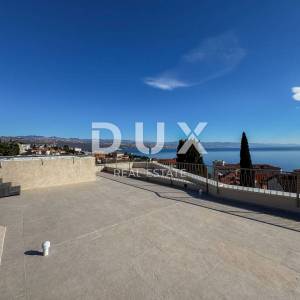 OPATIJA, CENTAR – luksuzan penthouse u centru Opatije, privatna pozicija i krovni bazen, samo 200m od mora