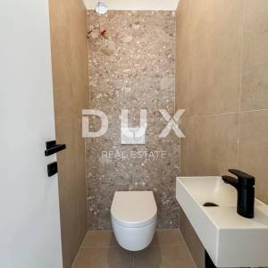 OPATIJA, CENTAR – luksuzan penthouse u centru Opatije, privatna pozicija i krovni bazen, samo 200m od mora