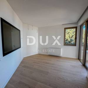 OPATIJA, CENTAR – luksuzan penthouse u centru Opatije, privatna pozicija i krovni bazen, samo 200m od mora