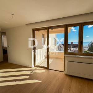 OPATIJA, CENTAR – luksuzan penthouse u centru Opatije, privatna pozicija i krovni bazen, samo 200m od mora