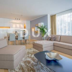 OPATIJA, CENTAR - luksuzan stan u novogradnji s bazenom, pogled, 150m od mora