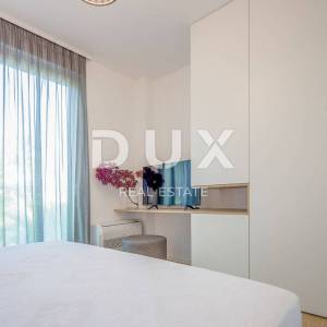 OPATIJA, CENTAR - luksuzan stan u novogradnji s bazenom, pogled, 150m od mora