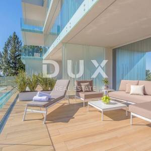 OPATIJA, CENTAR - luksuzan stan u novogradnji s bazenom, pogled, 150m od mora