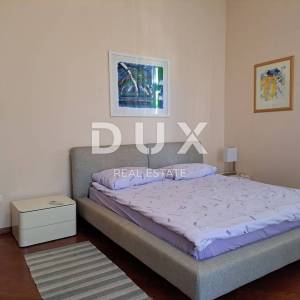 OPATIJA, CENTAR- Luksuzan stan od 180 m2 s pogledom na more i 4 parkirna mjesta
