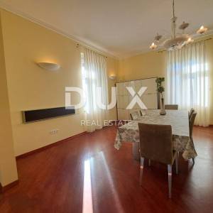 OPATIJA, CENTAR- Luksuzan stan od 180 m2 s pogledom na more i 4 parkirna mjesta