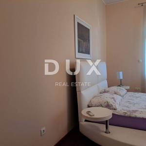 OPATIJA, CENTAR- Luksuzan stan od 180 m2 s pogledom na more i 4 parkirna mjesta