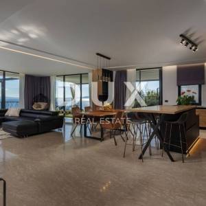 OPATIJA, CENTAR – luksuzna etaža od 300m2 u novogradnji s garažom, panoramski pogled na more
