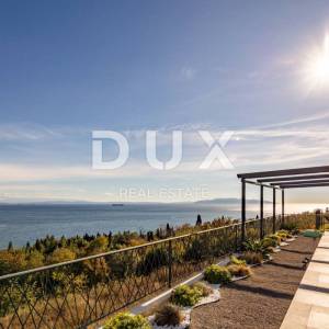 OPATIJA, CENTAR – luksuzna etaža od 300m2 u novogradnji s garažom, panoramski pogled na more