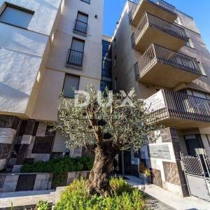 OPATIJA, CENTAR- luksuzna zgrada 2200m2 s pogledom na more s 15 stanova i podzemnom garažom