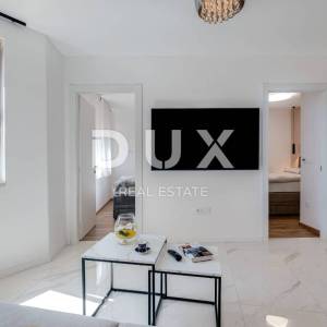 OPATIJA, CENTAR – moderan stan za najam s pogledom na more, 70 m od plaže