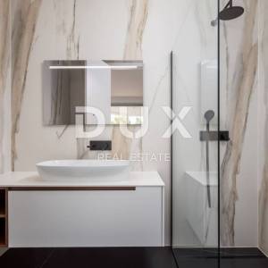 OPATIJA, CENTAR - odličan penthouse u novogradnji s pogledom na more, zajednički bazen, garaža 