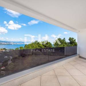 OPATIJA, CENTAR - odličan penthouse u novogradnji s pogledom na more, zajednički bazen, garaža 