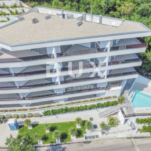 OPATIJA, CENTAR - odličan penthouse u novogradnji s pogledom na more, zajednički bazen, garaža 