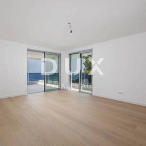OPATIJA, CENTAR - penthouse u novogradnji s krovnim bazenom iznad centra Opatije, idilično okruženje