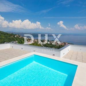 OPATIJA, CENTAR - penthouse u novogradnji s krovnim bazenom iznad centra Opatije, idilično okruženje
