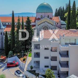 OPATIJA, CENTAR - penthouse u centru Opatije s više terasa, panoramski pogled, garaža, 200 metara od Lungomare