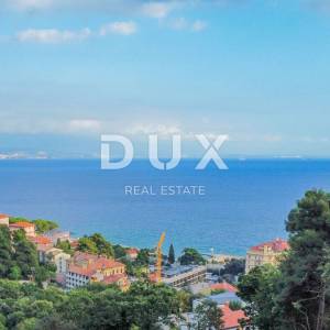 OPATIJA, CENTAR - prestižan penthouse iznad centra Opatije u novogradnji posebnog arhitektonskog karaktera
