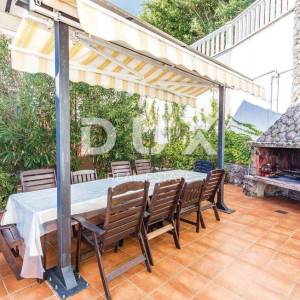 OPATIJA, CENTAR - Rijetkost na tržištu! – luksuzna vila s bazenom
