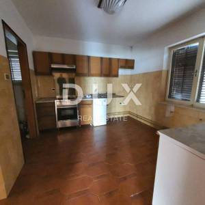 OPATIJA, CENTAR - Samostojeća kuća 302m2 s prekrasnim pogledom u centru Opatije