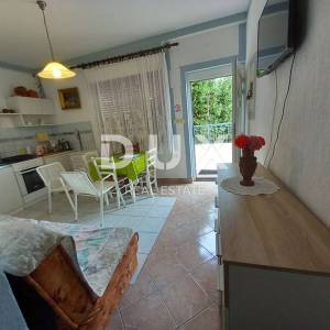 OPATIJA, CENTAR - Samostojeća kuća na mirnoj lokaciji s prekrasnim pogledom