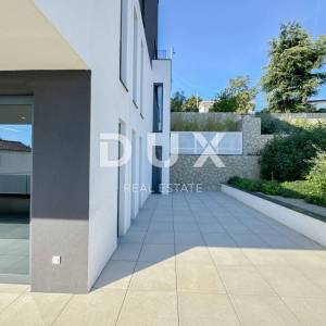 OPATIJA, CENTAR - stan 132m2 u novogradnji s vrtom, bazenom, garažom, pogled na more, centar Opatije