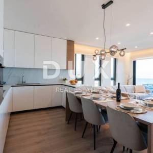 OPATIJA, CENTAR - stan 132m2 u novogradnji s vrtom, bazenom, garažom, pogled na more, centar Opatije