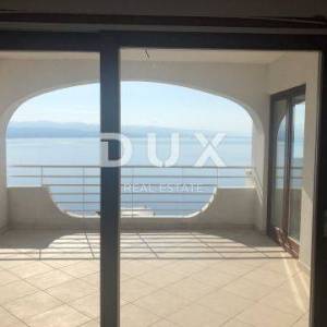 OPATIJA, CENTAR- stan 170m2 na 1.katu 2S+DB s panoramskim pogledom na more + okoliš 100m2