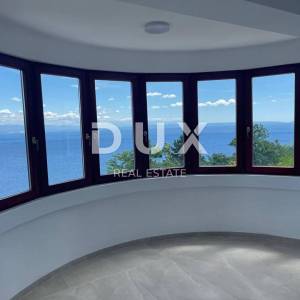 OPATIJA, CENTAR- stan 170m2 na 1.katu 2S+DB s panoramskim pogledom na more + okoliš 100m2