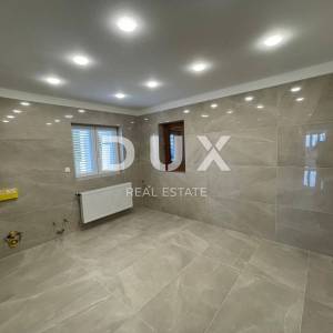 OPATIJA, CENTAR- stan 170m2 na 1.katu 2S+DB s panoramskim pogledom na more + okoliš 100m2