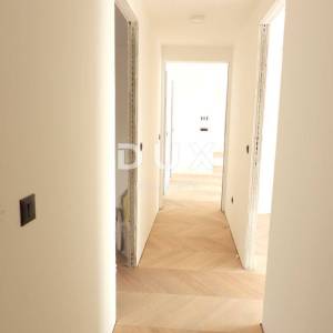 OPATIJA, CENTAR- stan 180.97m2 DB+4S s panoramskim pogledom na more- 2.KAT- STAN 202