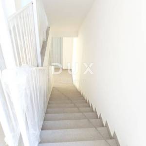 OPATIJA, CENTAR- stan 180.97m2 DB+4S s panoramskim pogledom na more- 2.KAT- STAN 202