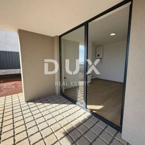 OPATIJA, CENTAR- stan 59,86m2 DB+2S s panoramskim pogledom na more- prizemlje + okućnica 73,1m2- APP 204