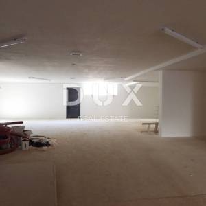 OPATIJA, CENTAR- stan 59,86m2 DB+2S s panoramskim pogledom na more- prizemlje + okućnica 73,1m2- APP 204