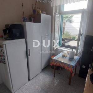 OPATIJA, CENTAR- stan 67m2 (155m2) s pogledom na more+ terasa 30m2 + garaža + 2x konoba + 1 parking