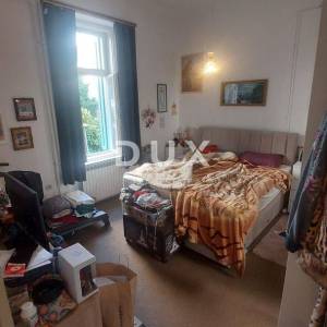 OPATIJA, CENTAR- stan 67m2 (155m2) s pogledom na more+ terasa 30m2 + garaža + 2x konoba + 1 parking