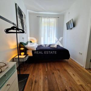 OPATIJA, CENTAR - stan od 100 m2, drugi red do mora