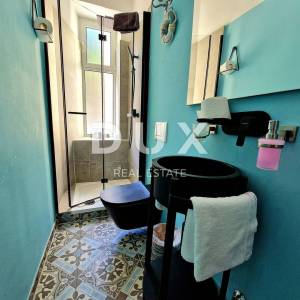 OPATIJA, CENTAR - stan od 100 m2, drugi red do mora