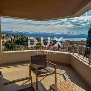 OPATIJA, CENTAR – stan za najam u luksuznoj novogradnji s pogledom i garažom, samo 80m od Lungomare
