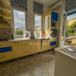 OPATIJA, CENTAR - stan za najam u povijesnoj vili, 50m od mora